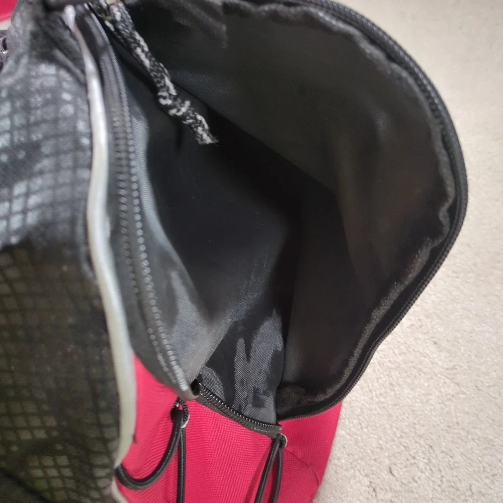 Snap-On Tools Duffle Style Gym Track Travel Bag Carry On Red/Black 20x10x10